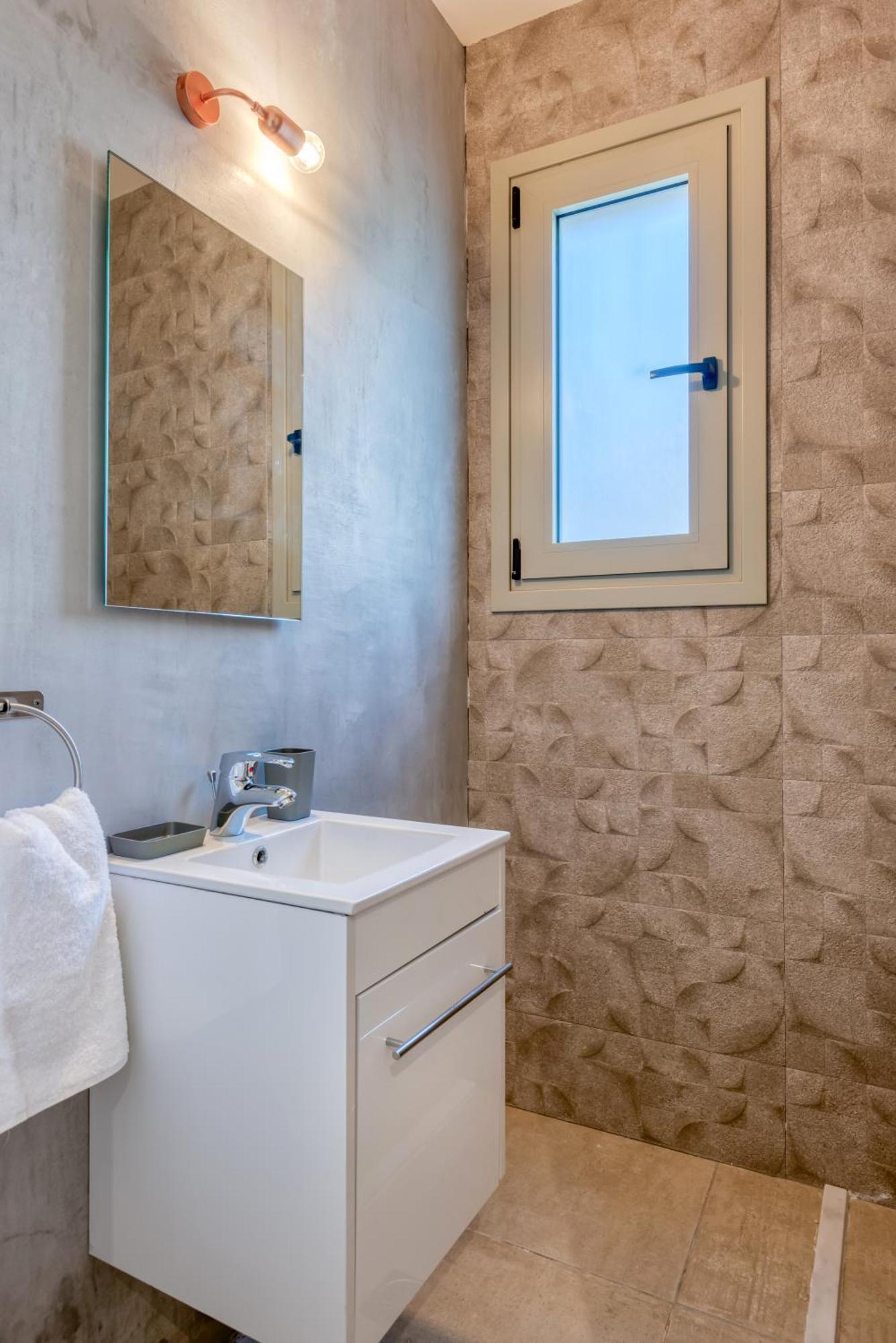Saronis Suites Saronida Zimmer foto